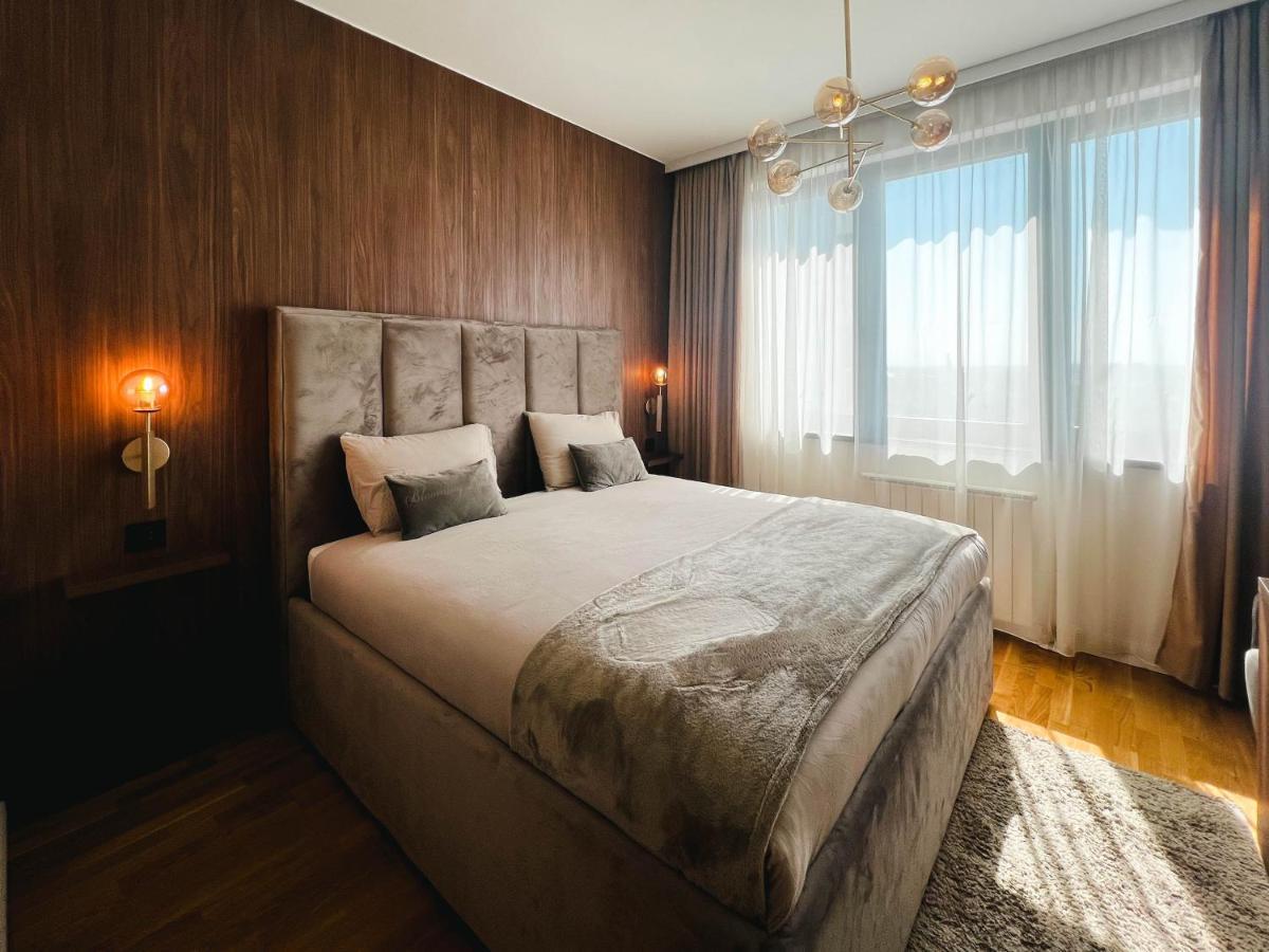 Waterfront Luxury Suites Белград Экстерьер фото