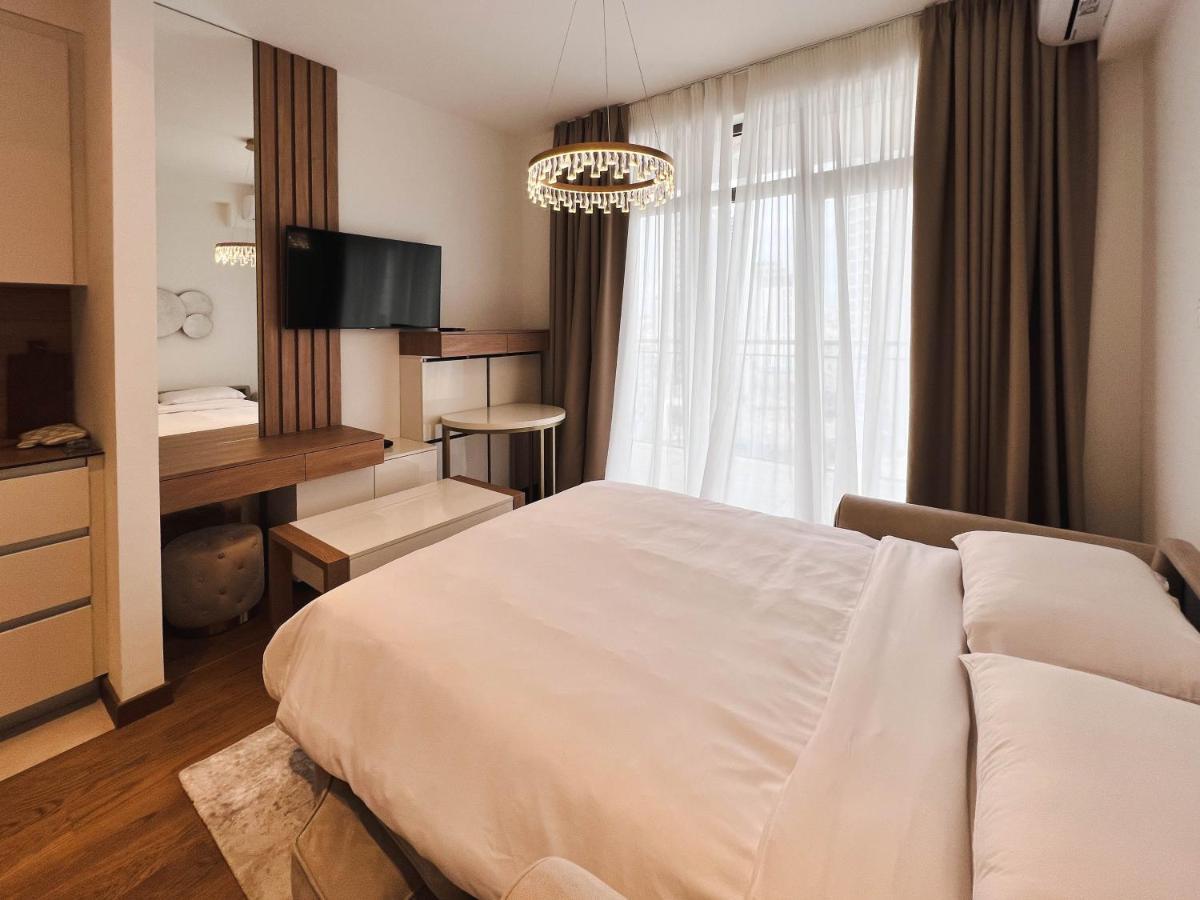 Waterfront Luxury Suites Белград Экстерьер фото